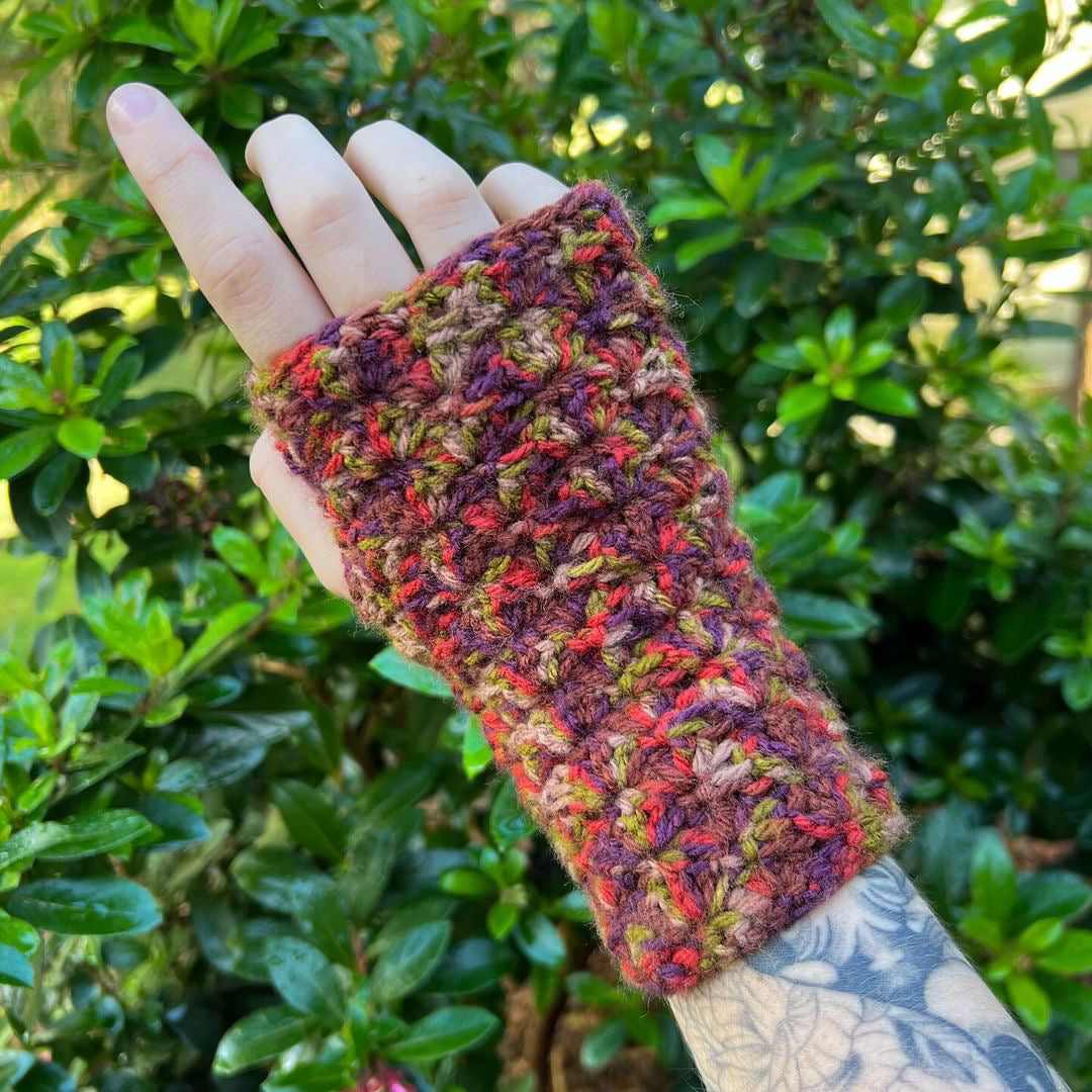 PDF Pattern - Fern Fingerless Gloves