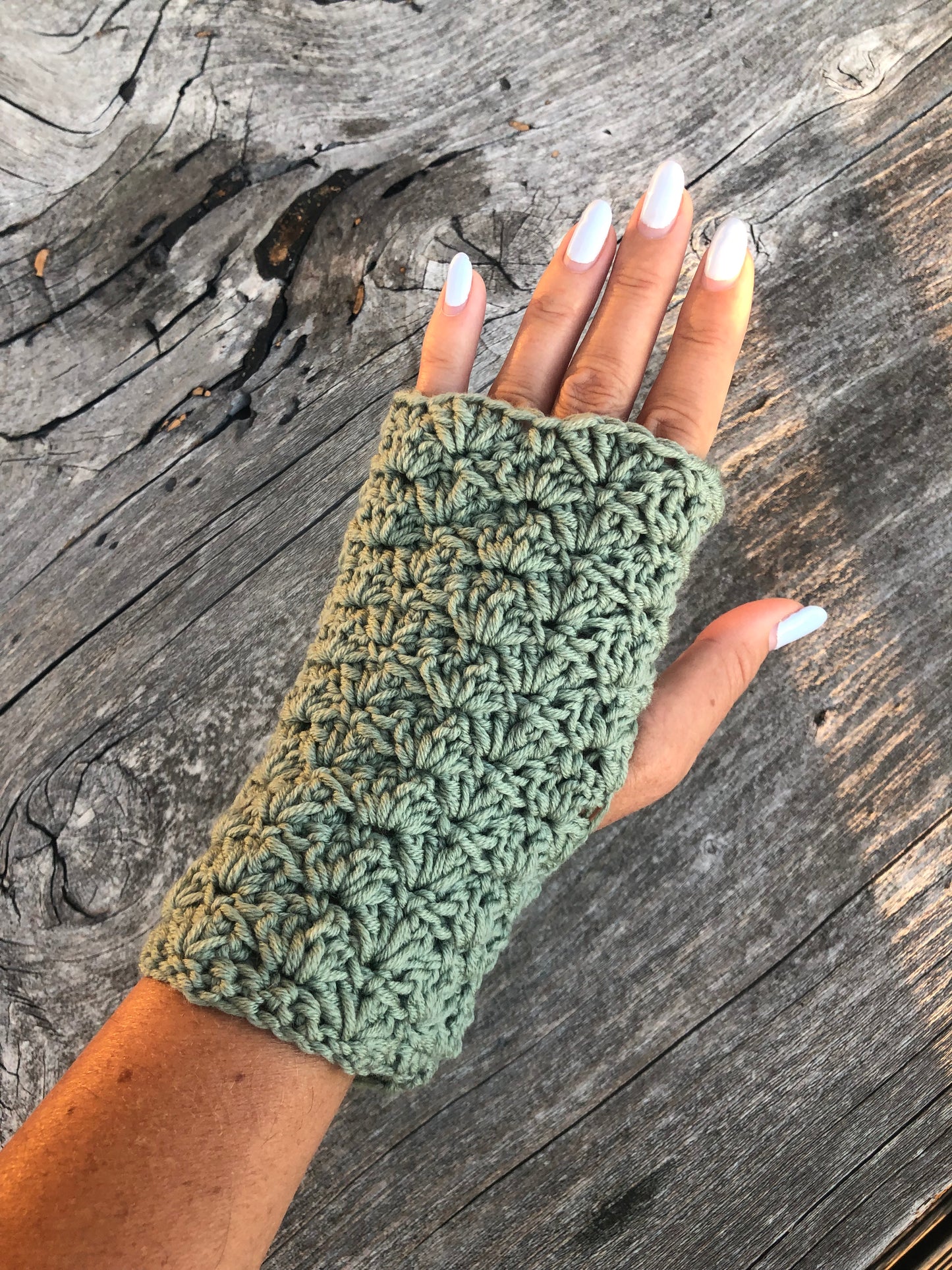 PDF Pattern - Fern Fingerless Gloves