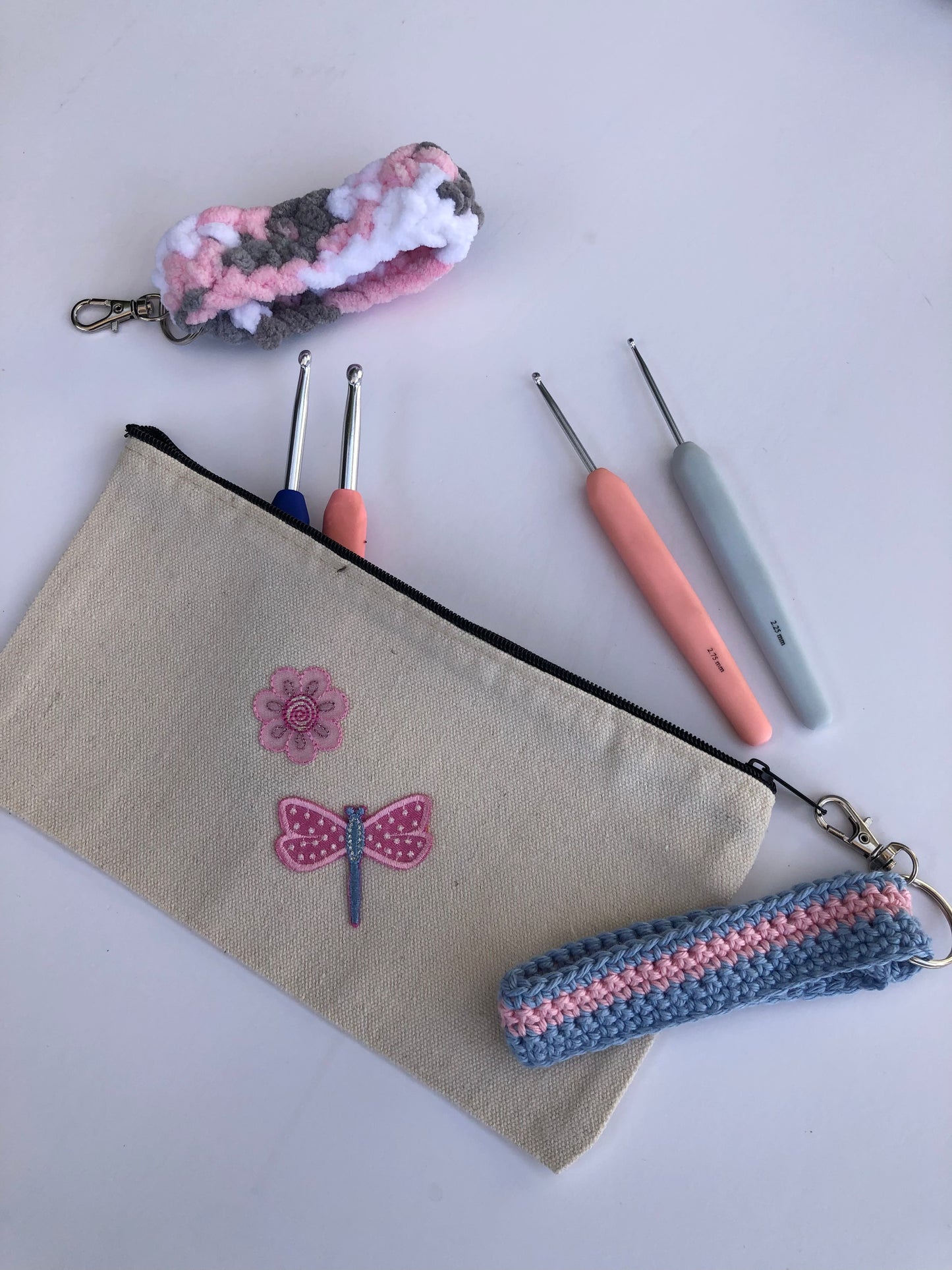 Kids class crochet hook pouch - Tuesday 9th July