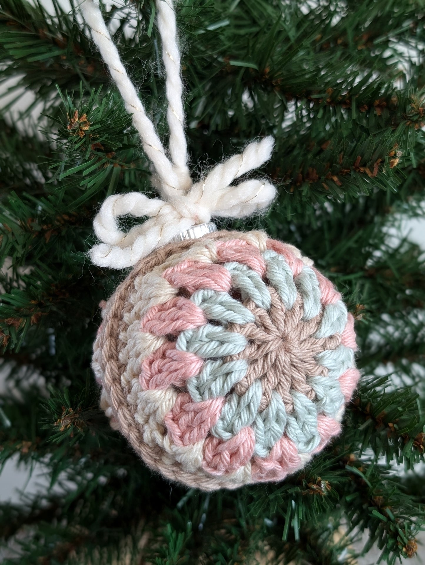 PDF Pattern - Granny Stitch Christmas Bauble