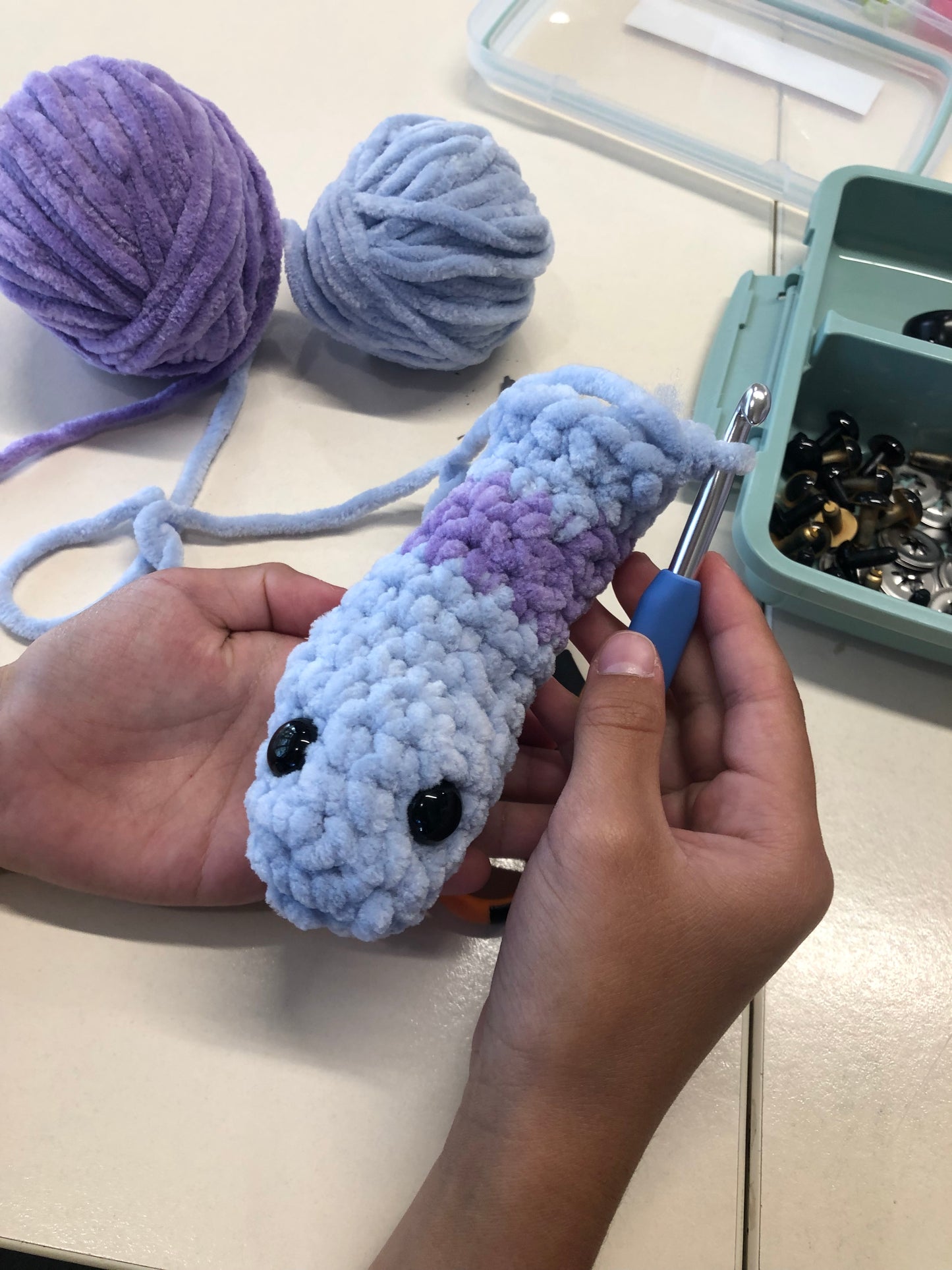 Beginner Crochet Class Lower Hutt - Thursday 17th April (parent and child together are welcome)